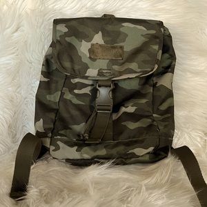 Camouflage green (brand) PINK. Drawstring Backpack